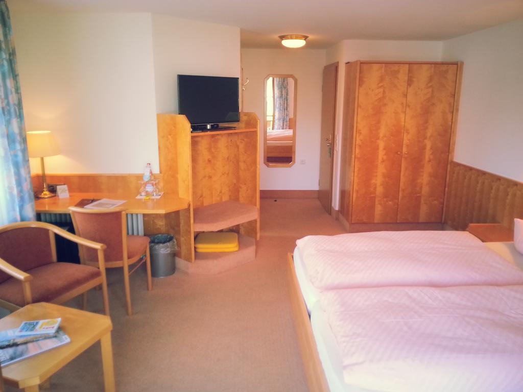 Hotel Seewirt 노넨혼 객실 사진