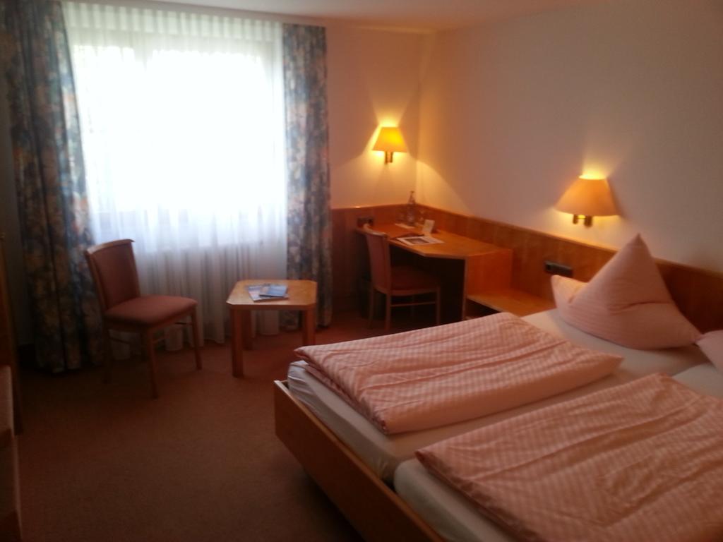 Hotel Seewirt 노넨혼 객실 사진