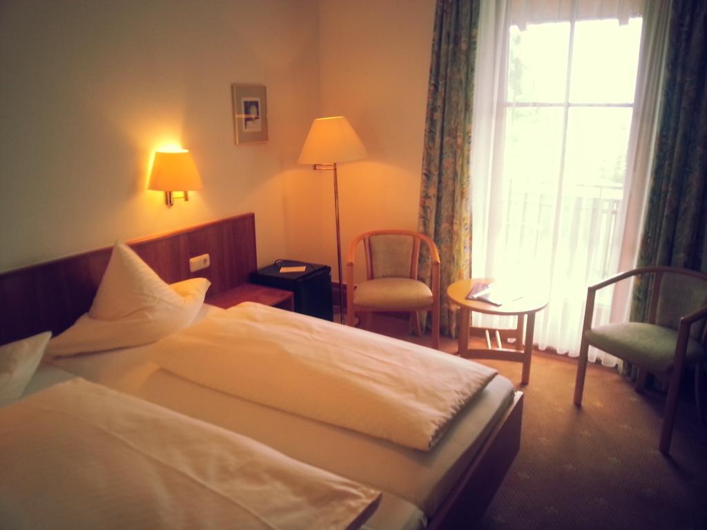 Hotel Seewirt 노넨혼 객실 사진