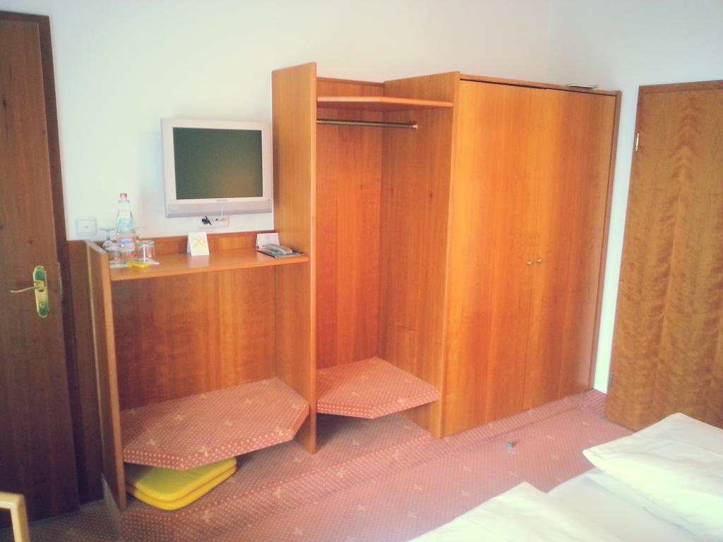 Hotel Seewirt 노넨혼 객실 사진