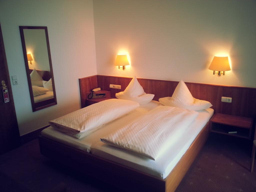 Hotel Seewirt 노넨혼 객실 사진